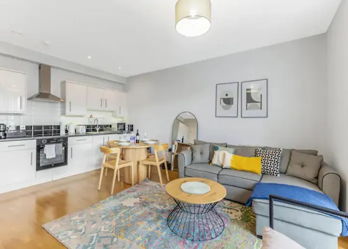 Pass The Keys Charming Apartment In North London
